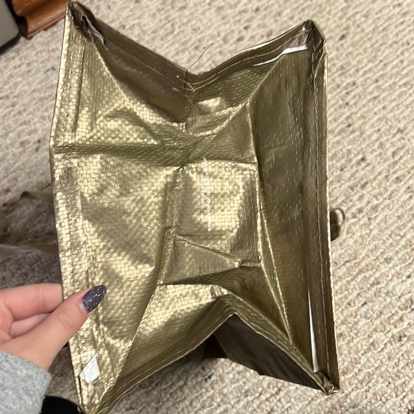 ◻️ATHLETA: Reuseable, medium size bag, gold w/dot pattern, barely used◻️ - Picture 6 of 7